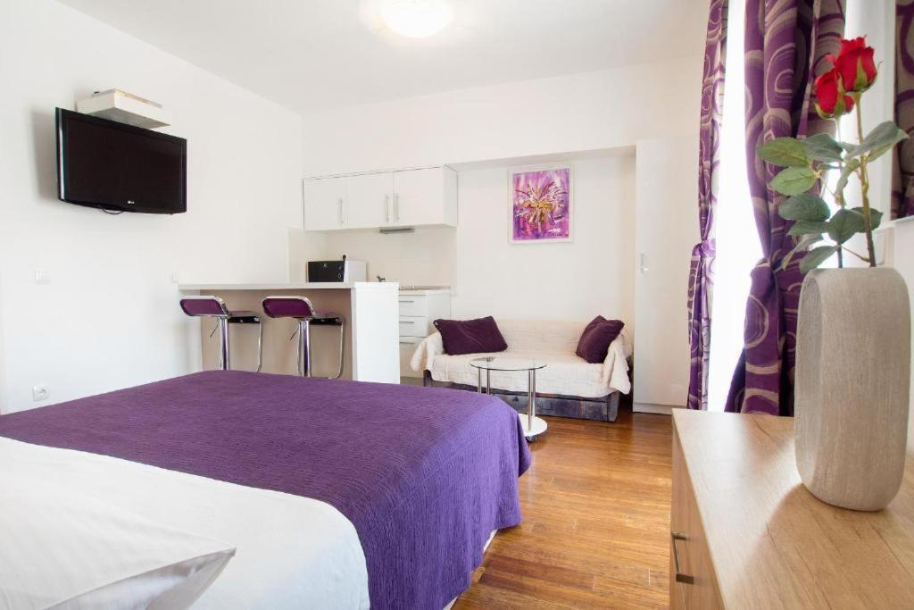 Bed & Breakfast Pino Подстрана Екстер'єр фото