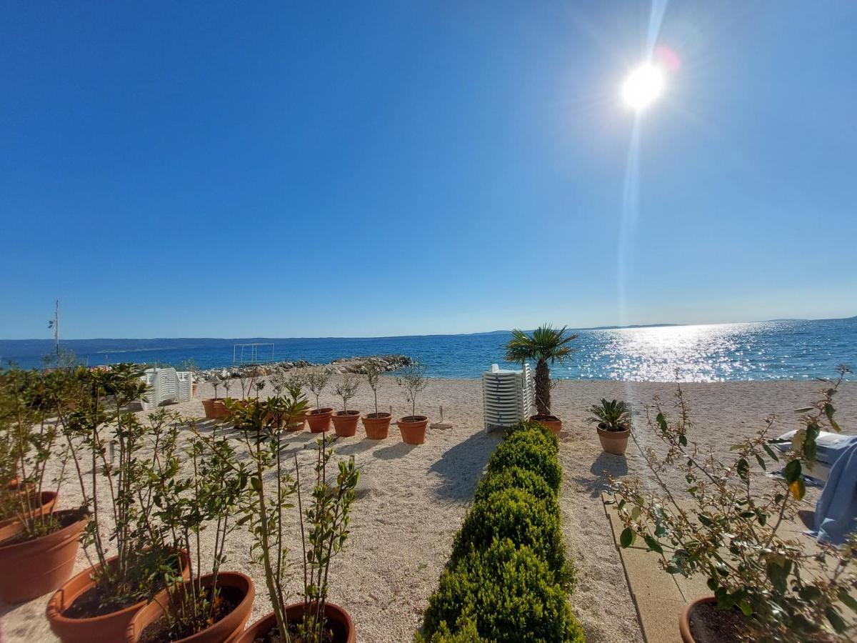 Bed & Breakfast Pino Подстрана Екстер'єр фото